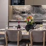 Aria Luxury Apartmet Lägenhet