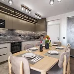 Aria Luxury Apartmet *